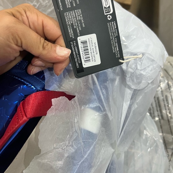 NWT LOUNGEFLY Marvel Metallic Captain America Cosplay Mini Backpack - Picture 4 of 5